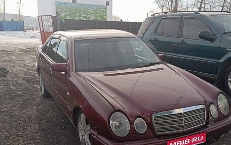 Mercedes-Benz E-Класс, 1996 год, 350 000 рублей, 1 фотография