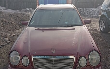 Mercedes-Benz E-Класс, 1996 год, 350 000 рублей, 2 фотография