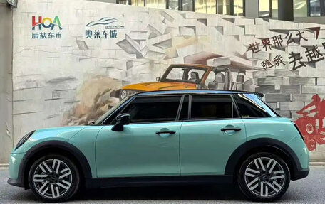 MINI Hatch, 2025 год, 3 500 000 рублей, 3 фотография