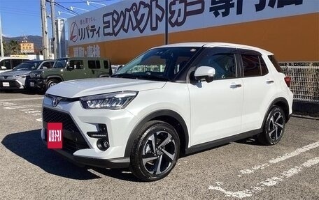 Toyota Raize I, 2025 год, 2 100 000 рублей, 2 фотография