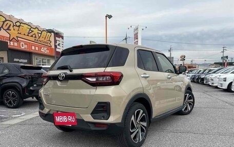 Toyota Raize I, 2023 год, 2 000 000 рублей, 4 фотография