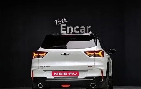 Chevrolet TrailBlazer, 2023 год, 2 350 000 рублей, 3 фотография