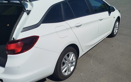 Opel Astra K, 2017 год, 1 450 000 рублей, 3 фотография