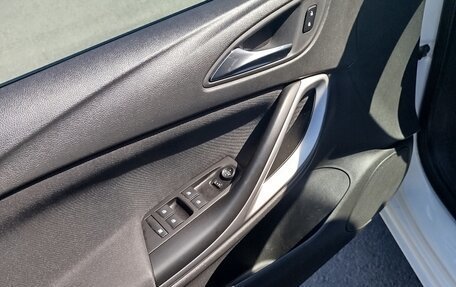 Opel Astra K, 2017 год, 1 450 000 рублей, 10 фотография