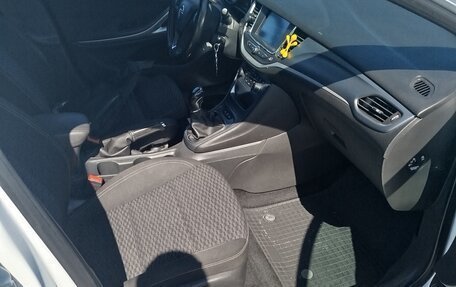 Opel Astra K, 2017 год, 1 450 000 рублей, 5 фотография