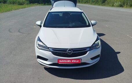 Opel Astra K, 2017 год, 1 450 000 рублей, 1 фотография