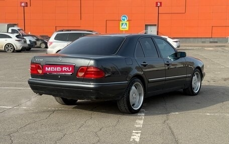 Mercedes-Benz E-Класс, 1997 год, 750 000 рублей, 5 фотография