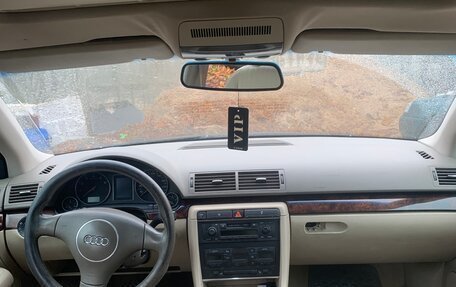 Audi A4, 2001 год, 550 000 рублей, 12 фотография