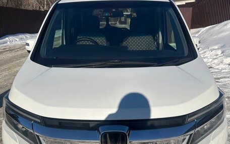 Honda Stepwgn IV, 2018 год, 2 200 000 рублей, 3 фотография