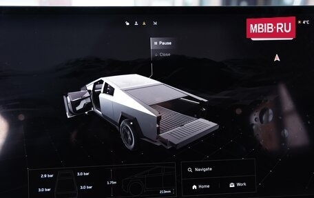 Tesla Cybertruck, 2024 год, 20 000 000 рублей, 5 фотография