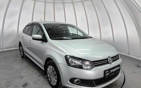 Volkswagen Polo VI (EU Market), 2013 год, 750 000 рублей, 3 фотография
