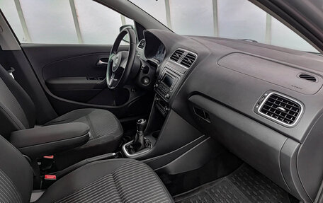 Volkswagen Polo VI (EU Market), 2013 год, 750 000 рублей, 13 фотография