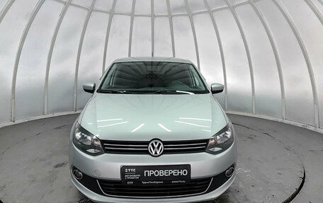 Volkswagen Polo VI (EU Market), 2013 год, 750 000 рублей, 2 фотография