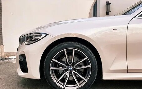 BMW 3 серия, 2022 год, 3 490 000 рублей, 10 фотография