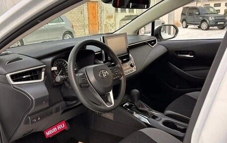 Toyota Corolla, 2022 год, 1 890 000 рублей, 9 фотография