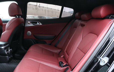 KIA Stinger I, 2023 год, 4 060 000 рублей, 10 фотография