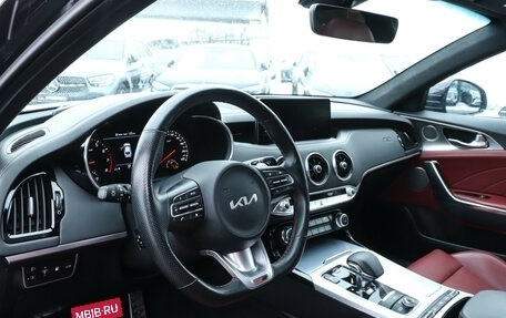 KIA Stinger I, 2023 год, 4 060 000 рублей, 13 фотография