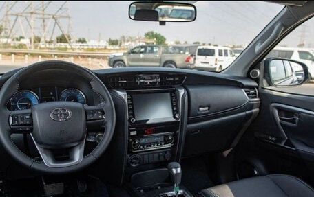 Toyota Fortuner II, 2026 год, 4 930 000 рублей, 10 фотография