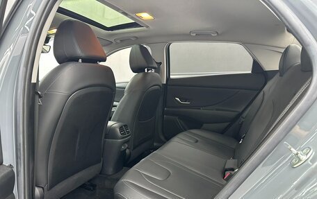 Hyundai Elantra, 2022 год, 1 200 000 рублей, 5 фотография