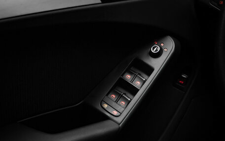 Audi A4, 2011 год, 975 000 рублей, 14 фотография