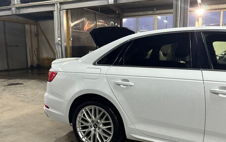 Audi A4, 2018 год, 3 500 000 рублей, 10 фотография