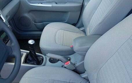 KIA Cerato I, 2006 год, 600 000 рублей, 21 фотография