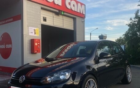 Volkswagen Golf VI, 2011 год, 800 000 рублей, 2 фотография