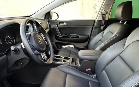 KIA Sportage IV рестайлинг, 2021 год, 3 300 000 рублей, 9 фотография