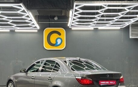 BMW 5 серия, 2004 год, 1 300 000 рублей, 6 фотография