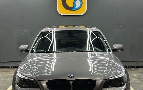 BMW 5 серия, 2004 год, 1 300 000 рублей, 2 фотография