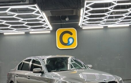 BMW 5 серия, 2004 год, 1 300 000 рублей, 4 фотография