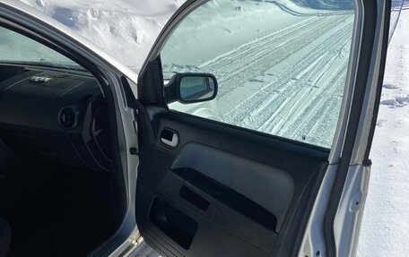 Ford Fusion I, 2006 год, 350 000 рублей, 12 фотография