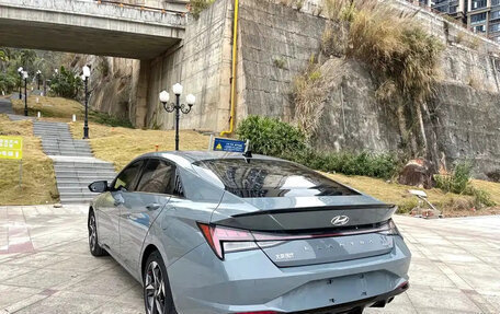 Hyundai Elantra, 2022 год, 1 300 000 рублей, 6 фотография