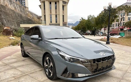 Hyundai Elantra, 2022 год, 1 300 000 рублей, 3 фотография