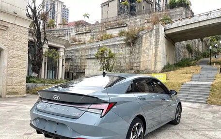 Hyundai Elantra, 2022 год, 1 300 000 рублей, 4 фотография