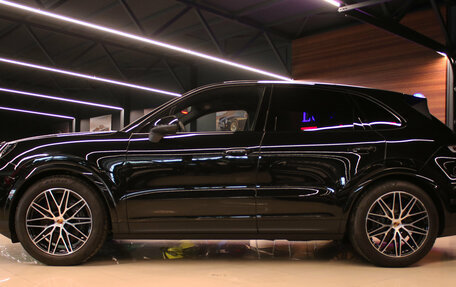 Porsche Cayenne III, 2024 год, 14 500 000 рублей, 3 фотография