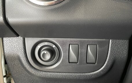 Renault Logan II, 2018 год, 970 000 рублей, 9 фотография