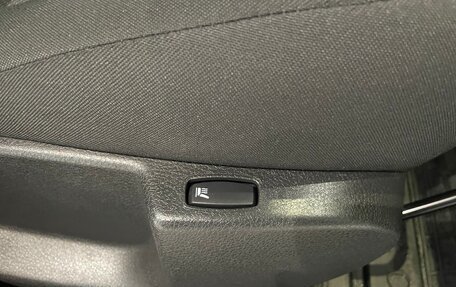 Renault Logan II, 2018 год, 970 000 рублей, 11 фотография