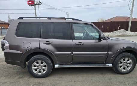 Mitsubishi Pajero IV, 2013 год, 2 300 000 рублей, 1 фотография