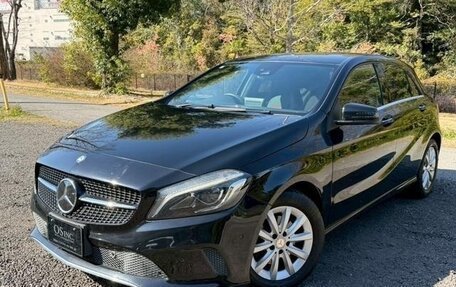 Mercedes-Benz A-Класс, 2016 год, 1 300 000 рублей, 1 фотография