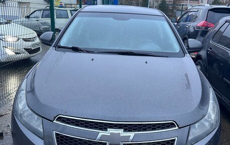 Chevrolet Cruze II, 2010 год, 482 428 рублей, 2 фотография