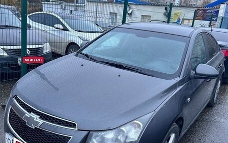 Chevrolet Cruze II, 2010 год, 482 428 рублей, 4 фотография