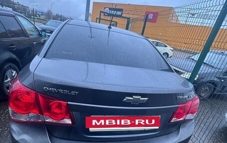 Chevrolet Cruze II, 2010 год, 482 428 рублей, 5 фотография