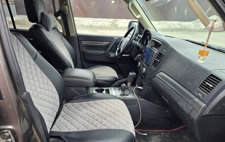Mitsubishi Pajero IV, 2013 год, 2 300 000 рублей, 5 фотография