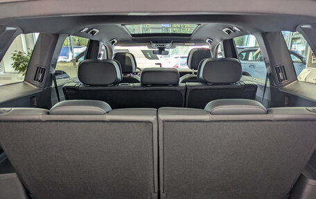 Volkswagen Teramont, 2025 год, 6 390 000 рублей, 38 фотография