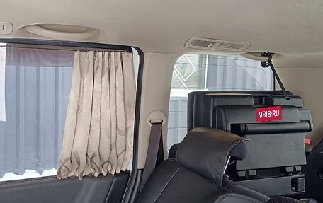 Nissan Serena III, 2006 год, 950 000 рублей, 21 фотография