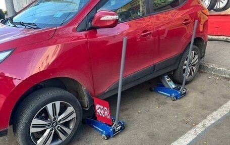 Hyundai ix35 I рестайлинг, 2013 год, 1 999 999 рублей, 15 фотография