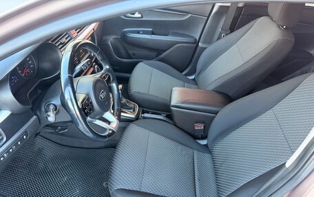 KIA Rio IV, 2018 год, 1 360 000 рублей, 11 фотография