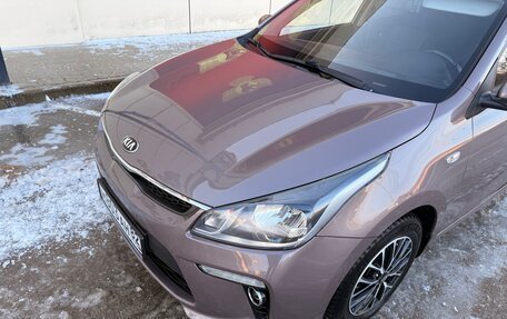 KIA Rio IV, 2018 год, 1 360 000 рублей, 4 фотография