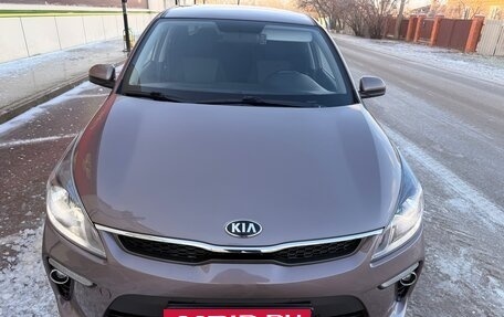 KIA Rio IV, 2018 год, 1 360 000 рублей, 3 фотография